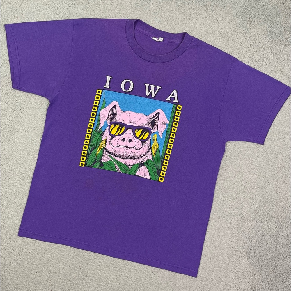 Vintage Iowa pig animal T-shirt